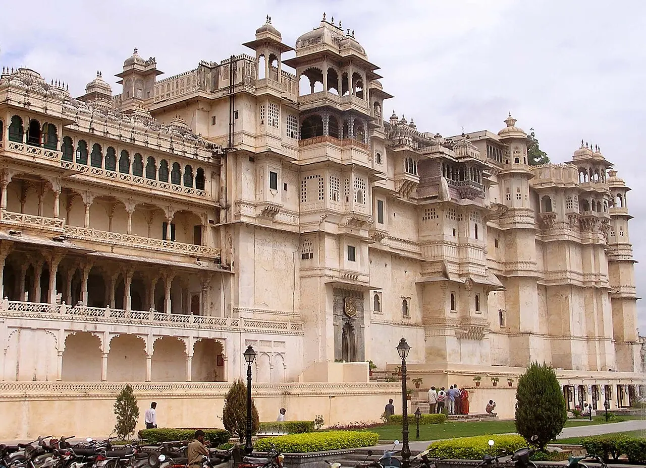 Royal Udaipur + Lake Pichola